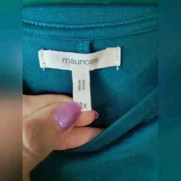 Maurices Blue short sleev blouse. Size 1X. - Picture 3 of 4